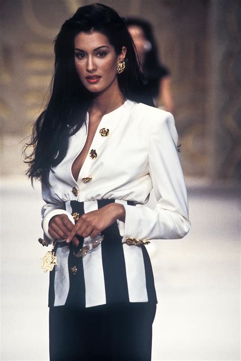 moin ghauri|Yasmeen Ghauri reconnects with ‘90s supermodels